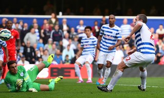 两名防守球 两名防守球